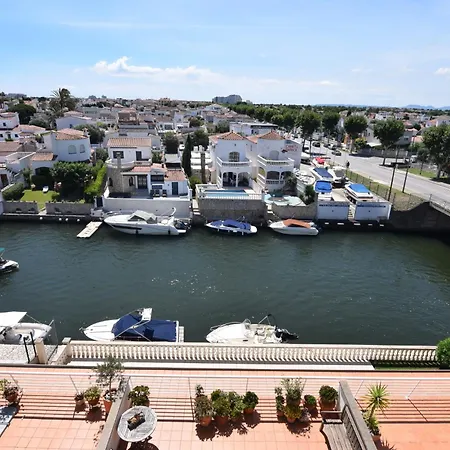 Apartment 224-apartamento Con Vistas A Canal Y Piscina Empuriabrava