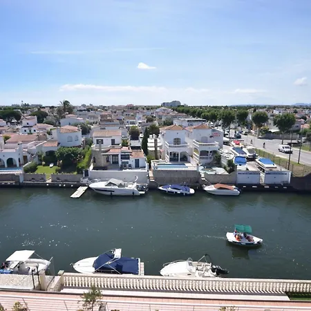 Apartment 224-apartamento Con Vistas A Canal Y Piscina